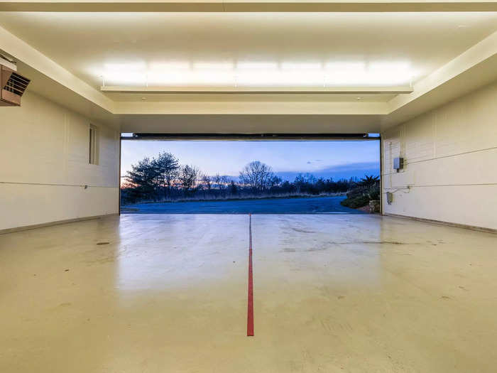 One garage at Sky Bight doubles as a small airplane hangar.