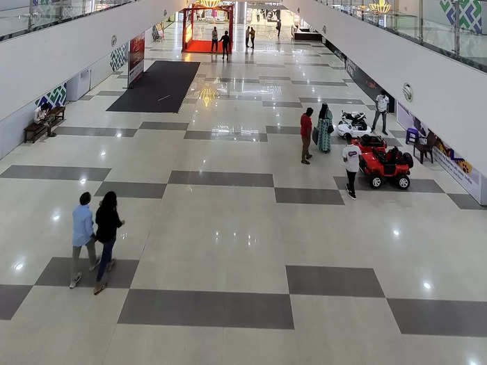 Ghost shopping malls surged 59% in 2023, 16 retail centres shut across top cities | Business Insider India