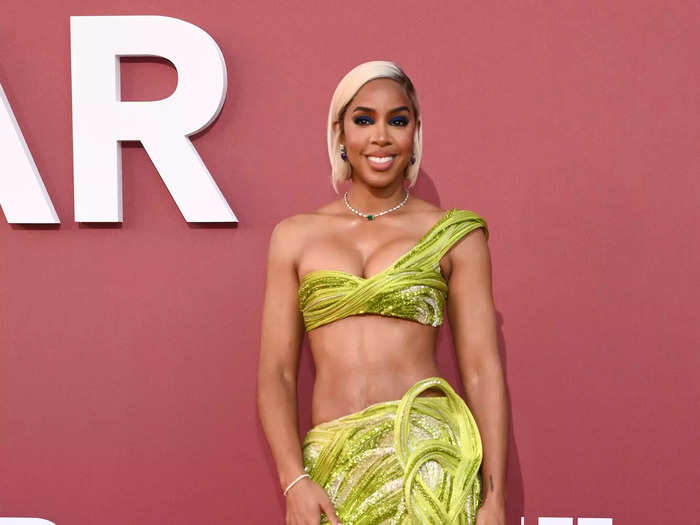 Kelly Roland stood out in lime green at the 2024 amfAR Gala.