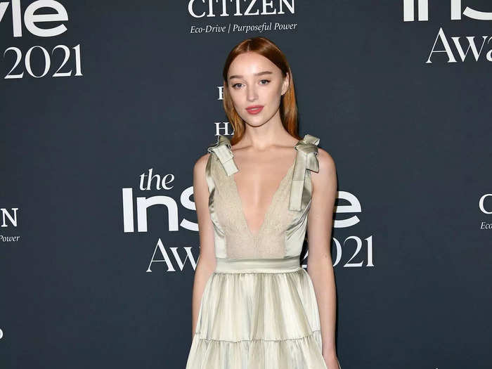 In real life, Phoebe Dynevor has a chic style and no bangs.