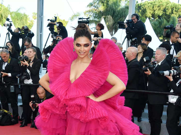 Deepika Padukone looked stunning in a bold fuchsia gown at that year