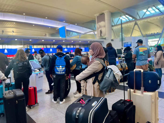 The airport was packed, and the Delta counters and kiosks had lines of people waiting. Luckily, I only had a carry-on, so I went straight to security.