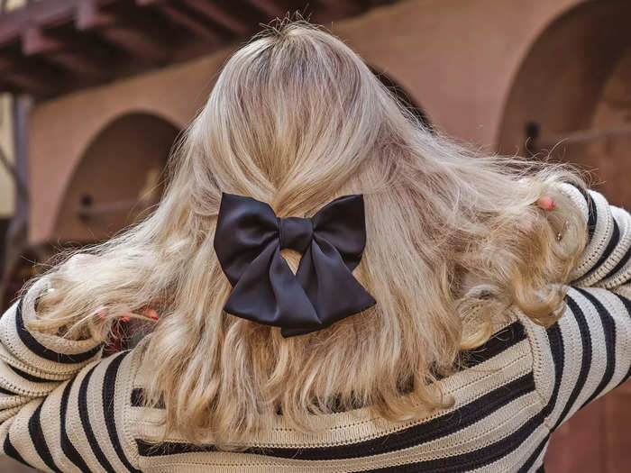 Statement hair accessories are all the rage. 