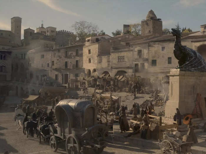 In the pilot episode of "House of the Dragon," we saw the royal carriage wheeling through King