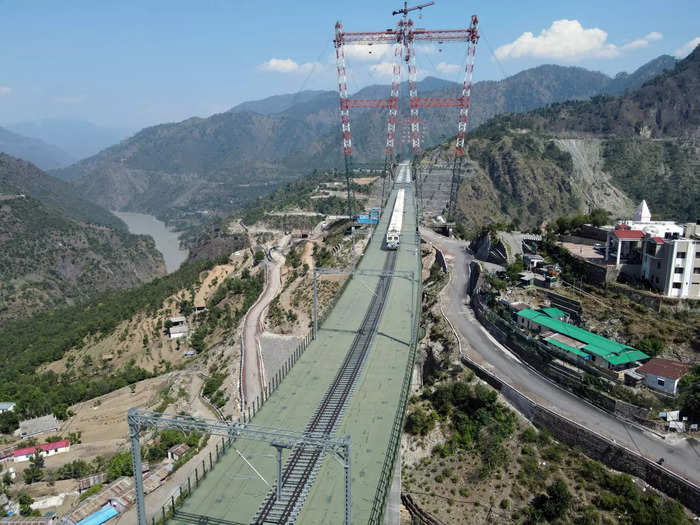 Railways Conduct Successful Trial Run On Chenab Bridgethe World S Highest Arch Rail Bridgein