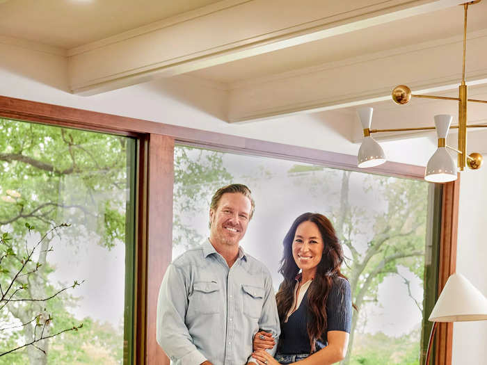 Chip and Joanna Gaines celebrated 10 years of "Fixer Upper" by renovating a lakehouse. 