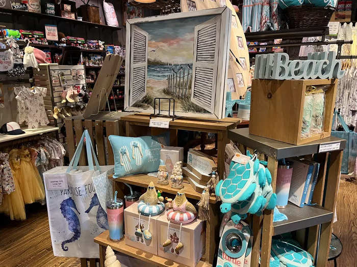 There was beach-themed home decor, even though this Cracker Barrel is far from the ocean.