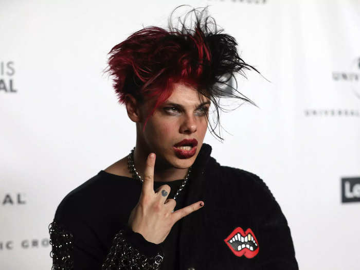 YUNGBLUD said he has a "very fluid" approach to sexuality.