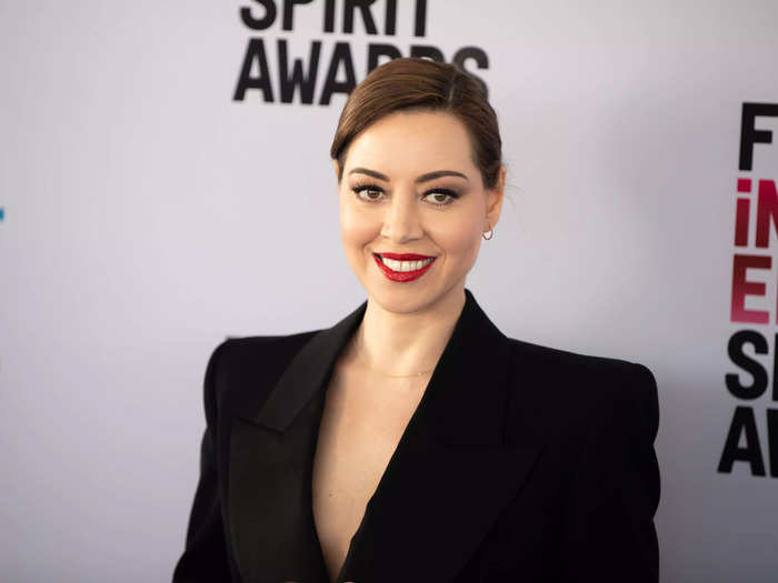 Aubrey Plaza said she falls in love with both girls and guys.