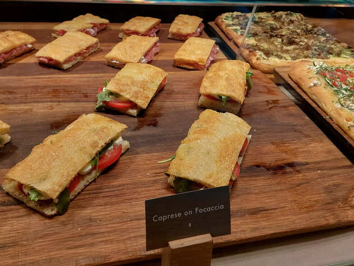 You can also get focaccia sandwiches, avocado on toast with a range of toppings, and croissants with prosciutto and fontina cheese.