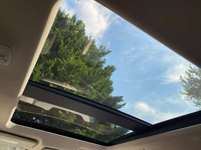 My test car also came with a power panoramic moonroof that filled the cabin with sunlight. 