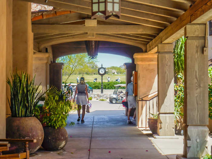 Scottsdale offers retirees an upscale lifestyle with a relaxing vibe.