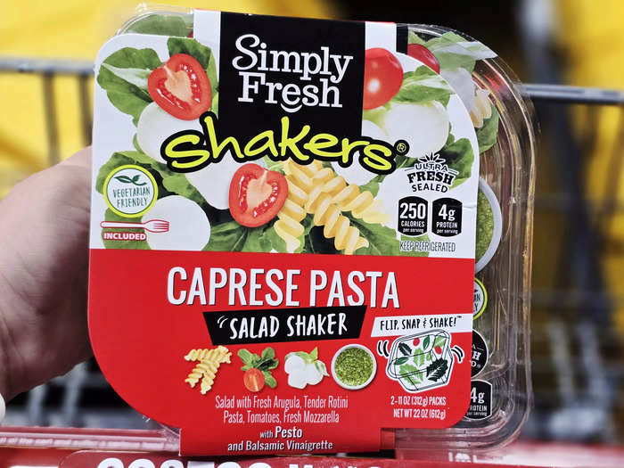 The Simply Fresh caprese pasta-salad shaker makes a delicious, quick meal.