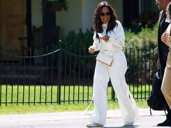 Oprah Winfrey ditched color, opting for an all-white outfit