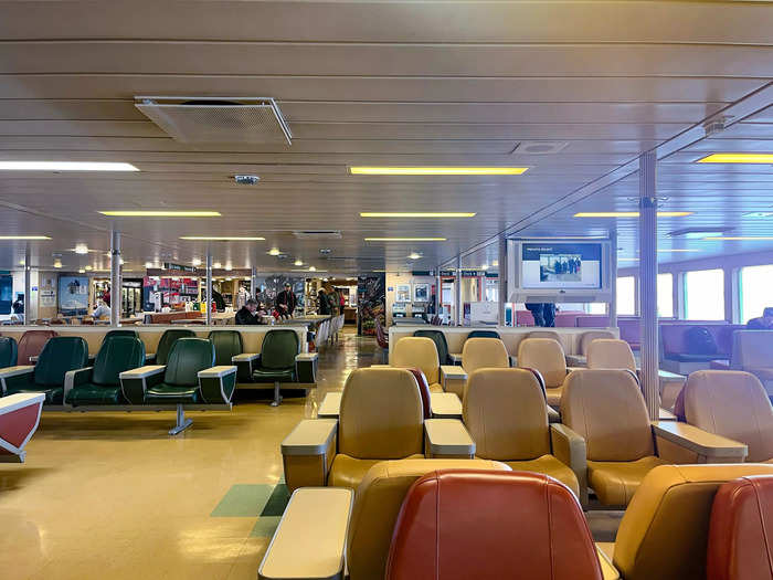 The Tacoma ferry featured a full-service restaurant, bar, and coffee shop. 