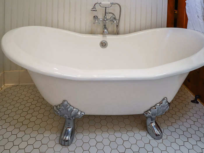 It had an antique, claw-foot tub that didn