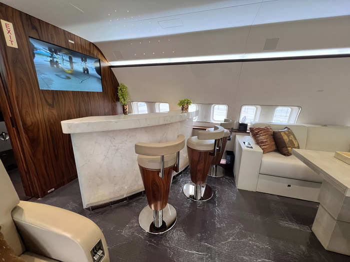 Stepping into the cabin, the luxury is immediately evident thanks to a bar made from Italian marble.