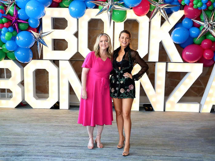 Lively rocked another bold floral ensemble at Book Bonanza on June 14. 