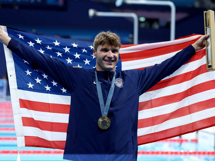 Bobby Finke broke the 1500-meter freestyle world record to win the only individual gold medal for US men