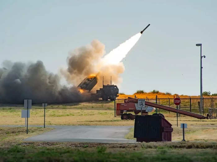 HIMARS launchers