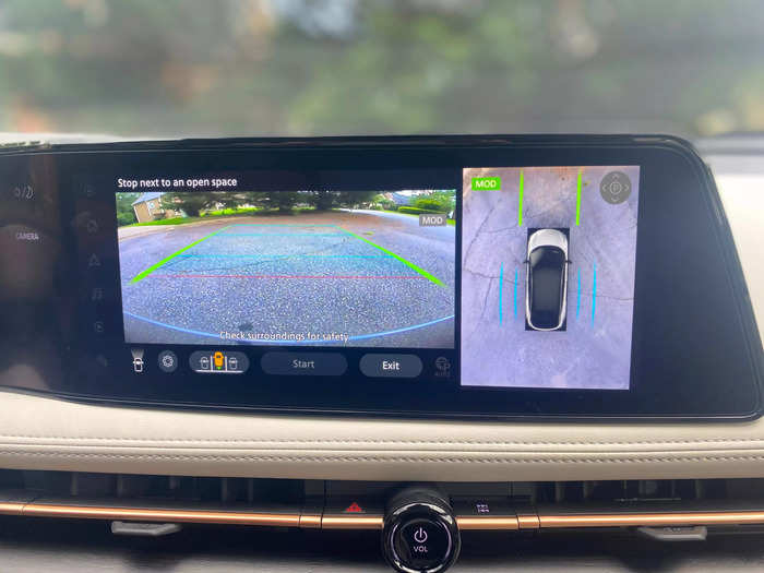 The screen also houses a surround-view camera system and auto-parking system