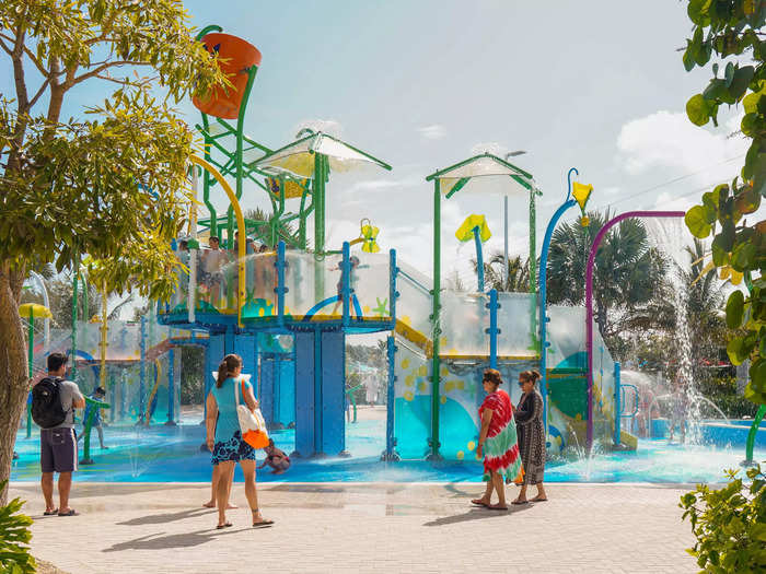 Next to Oasis Lagoon is Splashaway Bay, a water playground for children.