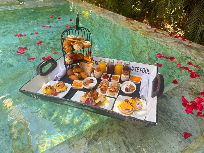 Our floating breakfast was more than just a great Instagram picture.