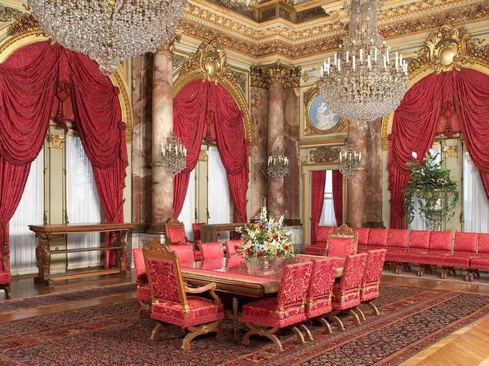 In the Dining Room, the Vanderbilts entertained other wealthy members of Gilded Age society.