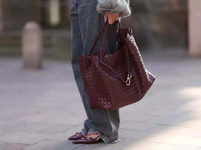 Bottega Veneta Andiamo: 95% of MSRP