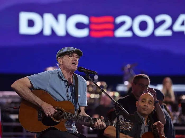 James Taylor was also supposed to sing, but his performance was cut when the first night