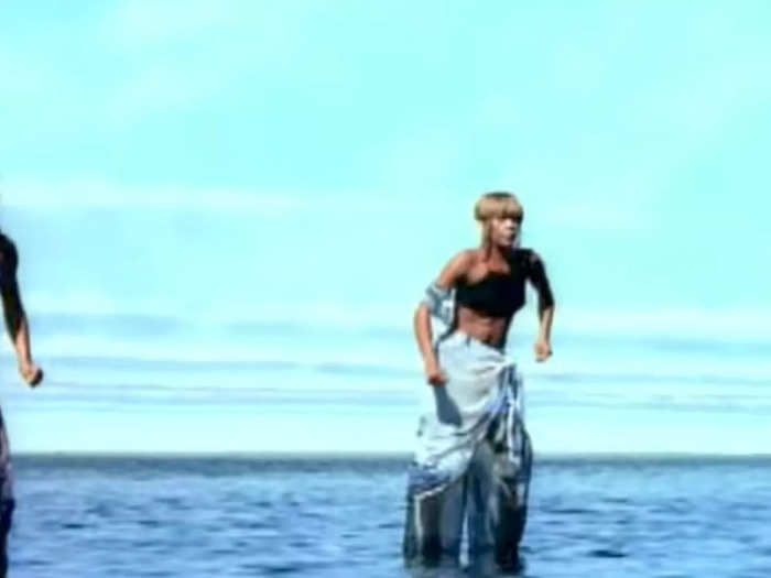 1995: "Waterfalls" by TLC