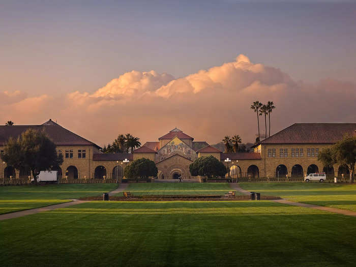 1. Stanford Graduate School of Business (Stanford University) 