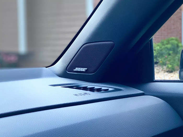 14. Premium Bose stereo