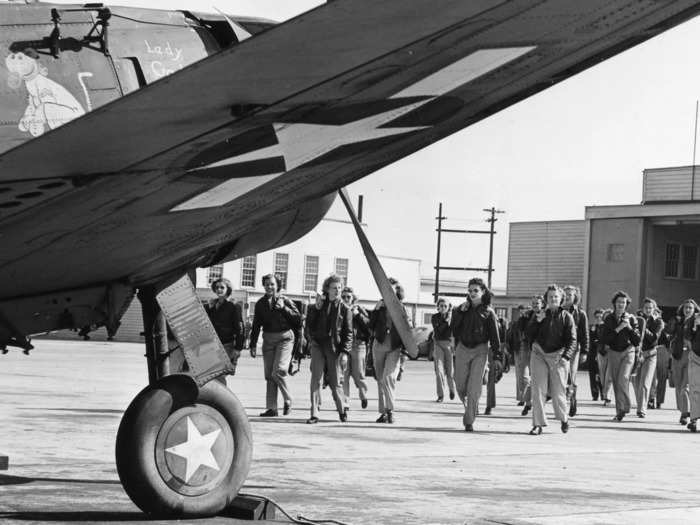 Evelyn "Pinky" Kilgare-Brier became the first certified female pilot instructor.