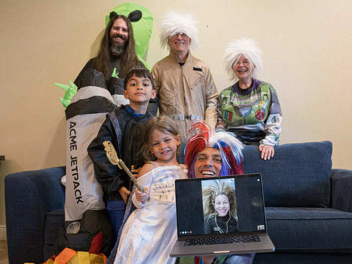 On their last full day in space, the crew used Starlink to video chat with their friends and families.