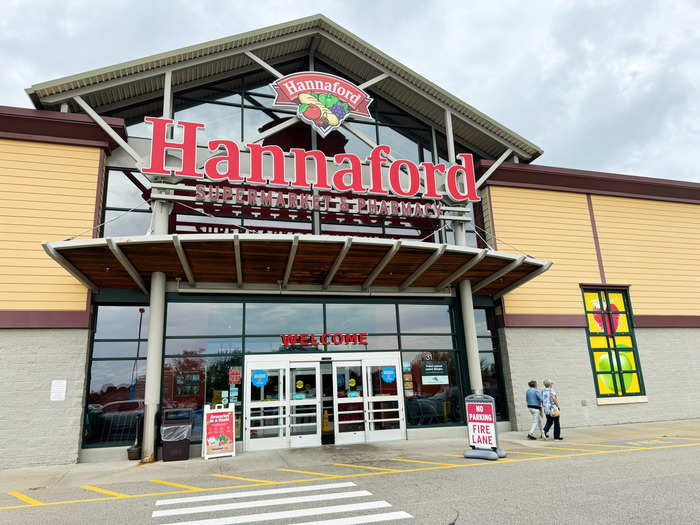 I visited a Hannaford Supermarket and Pharmacy in Scarborough, Maine.