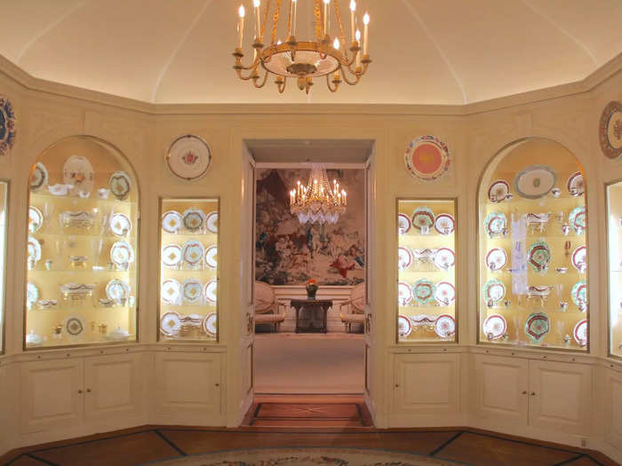 Post devoted entire rooms to her collection of French and Russian porcelain.