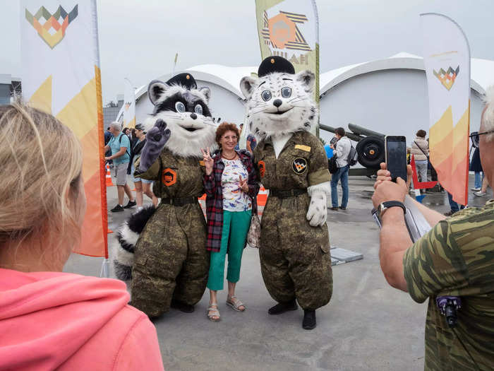 Theme park mascots