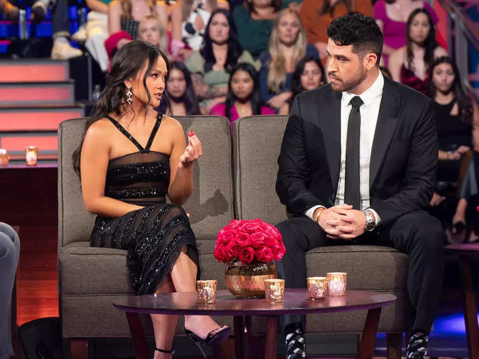 During the live portion of the finale, Jenn reveals that Devin broke up with her in August during a 15-minute phone call. 