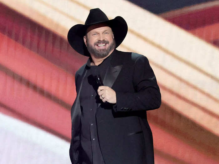 1. Garth Brooks — 162 million units