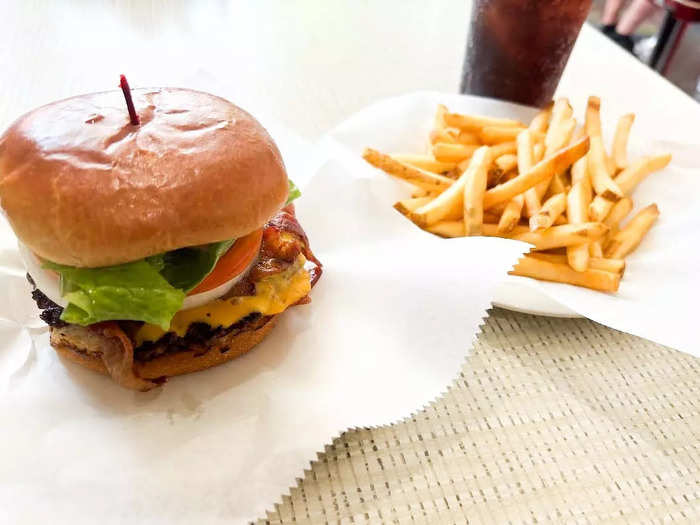 I ordered a single-patty bacon-cheddar burger and a side of fries.