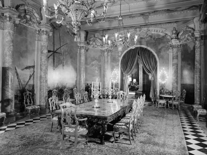 The black-and-white marble floor in the dining room was sourced from a Cuban castle.