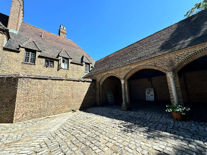 To the right of the entryway, there was an exposed garage. In the 1200s, this area would