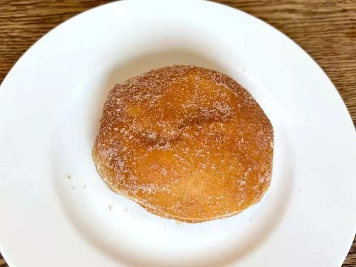 I loved that the spiced-apple-filled doughnut was topped with cinnamon sugar.