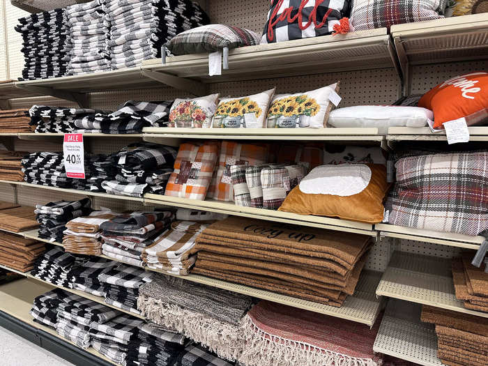 Hobby Lobby also had a whole section of autumnal linens and pillows.