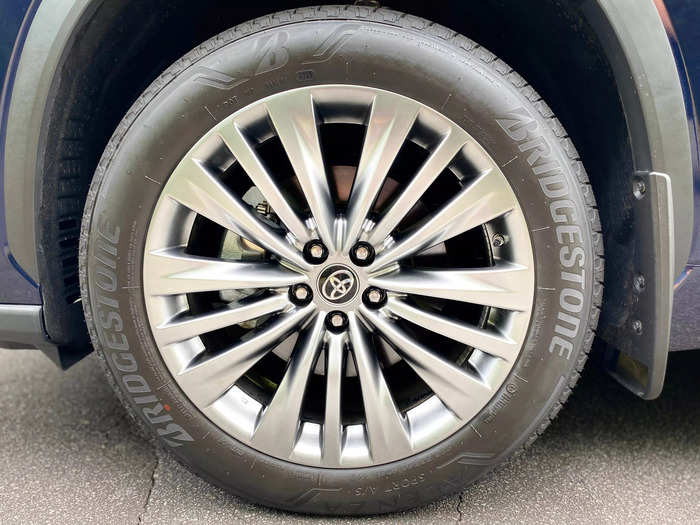 The Platinum trim comes with 20-inch alloys.