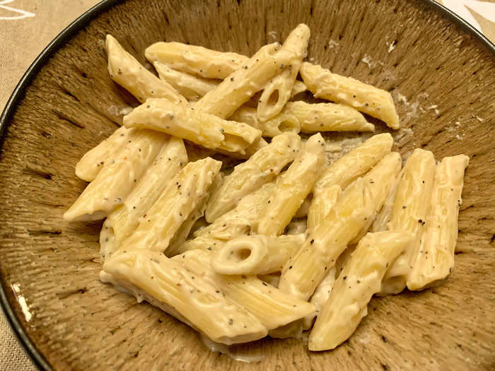 The cacio e pepe definitely clung to the pasta.