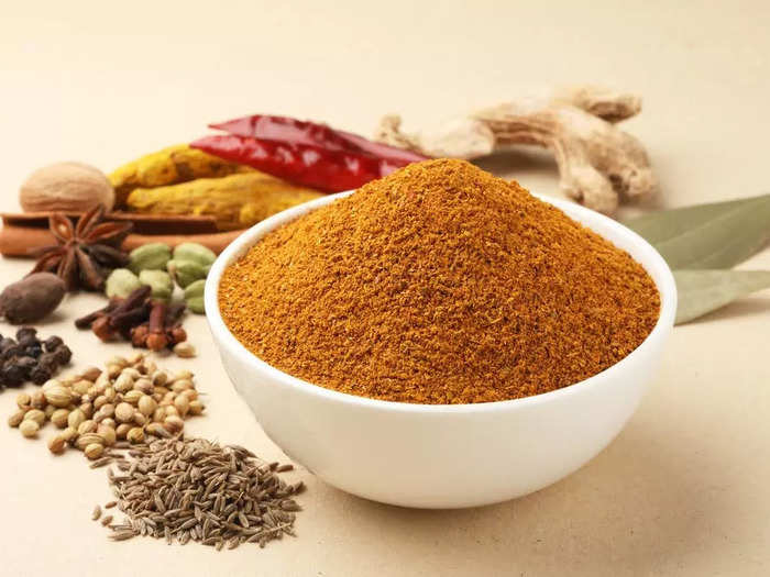 A quality Indian restaurant will ground its spices in-house instead of using store-bought ones. 