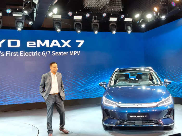 BYD eMax 7 performance