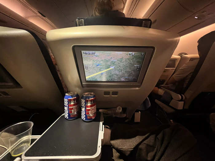 In premium economy I had an orange juice after takeoff, but the service didn